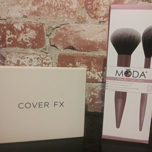 Cover FX palette and Moda Glow kit brushes